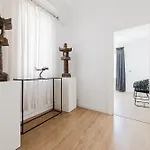 Valencia Luxury - Boutique Center