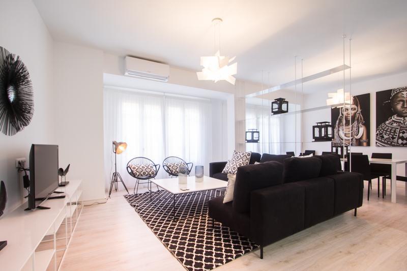 Luxury - Boutique Center Valenza