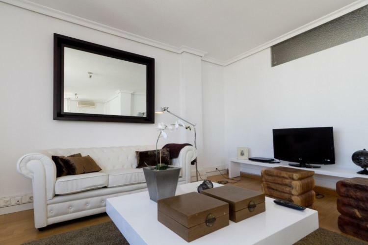 Luxury - Boutique Center Valenza